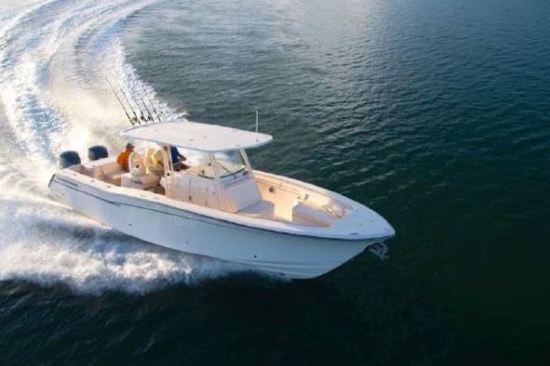 Sportfishing boat underway